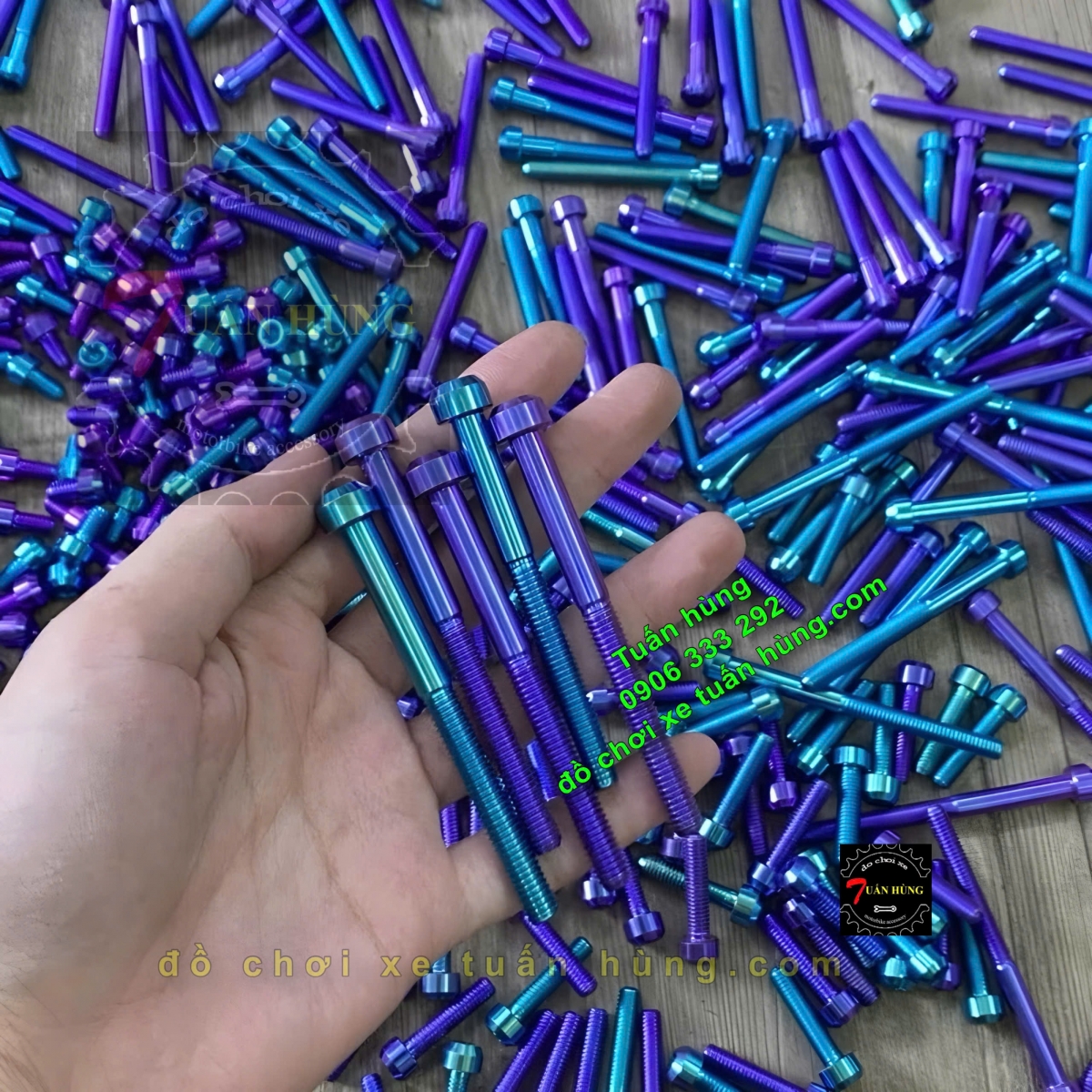 Ốc Titan G5 đầu trụ 6li1, 6li2, 6li3, 6li4, 6li5, 6li8, 6li9, 6li10, ốc g5 6li2, ốc g5 6li3, ốc titan 6li, ốc màu 6li, ốc titan xe máy, ốc titan g5 gắn lốc máy, ốc titan gắn pô e, ốc lốc máy titan, ốc gắn pô ab160, ốc gắn baga ab titan, ốc titan lục bảo xe máy, ốc titan xanh tím gắn ex155, ốc baga titan xanh tím, ốc kiểu xe máy, ốc kiểu xe ab160, ốc kiểu xe ab125, ốc kiểu xe sh2020, ốc kiểu xe vario125, ốc titan xe vario150, ốc g5 vario160, ốc kiểu xe sirius, ốc titan fuled, ốc màu lục bảo, ốc tay thắng titan, ốc chân kính titan. ốc g5 titan